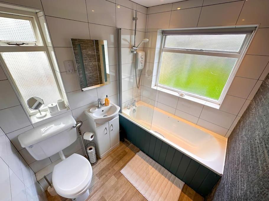 Stylish 3Br Cowes Cottage Close To The Waterfront Eksteriør billede