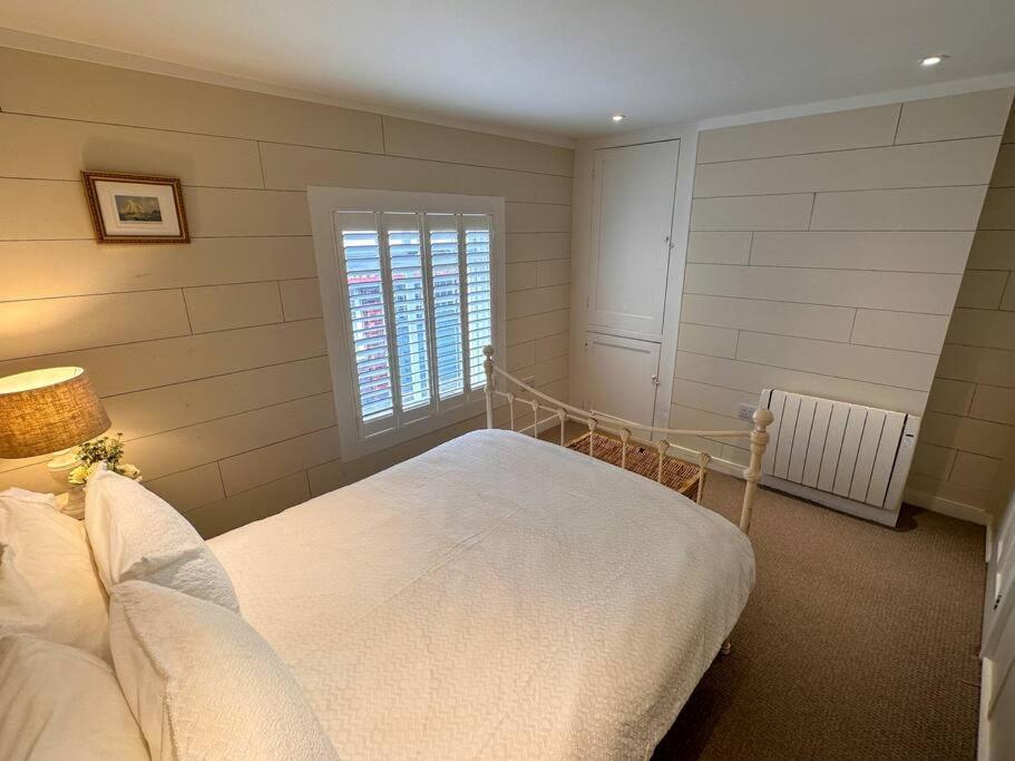 Stylish 3Br Cowes Cottage Close To The Waterfront Eksteriør billede